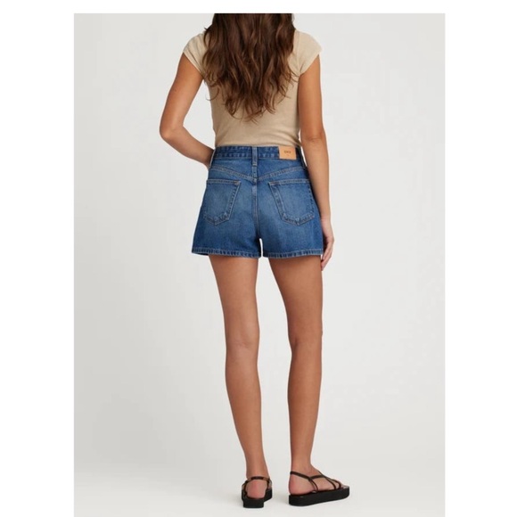 59 - EWT- EDWIN, Amber Mid Length Short, size 30 - Picture 2 of 7